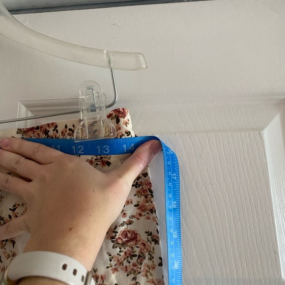 High Waisted Floral Skirt - Picture 5 of 5